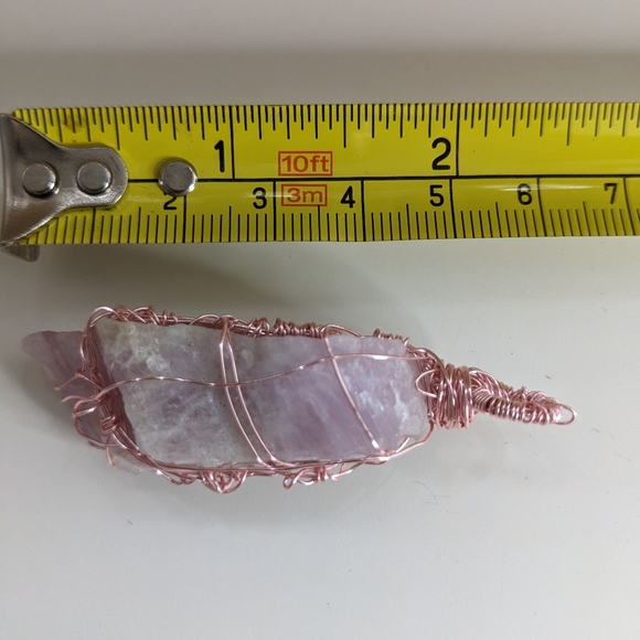 Large Kunzite Lavender Pink Rough Wire Wrapped Pendant - Picture 4 of 16